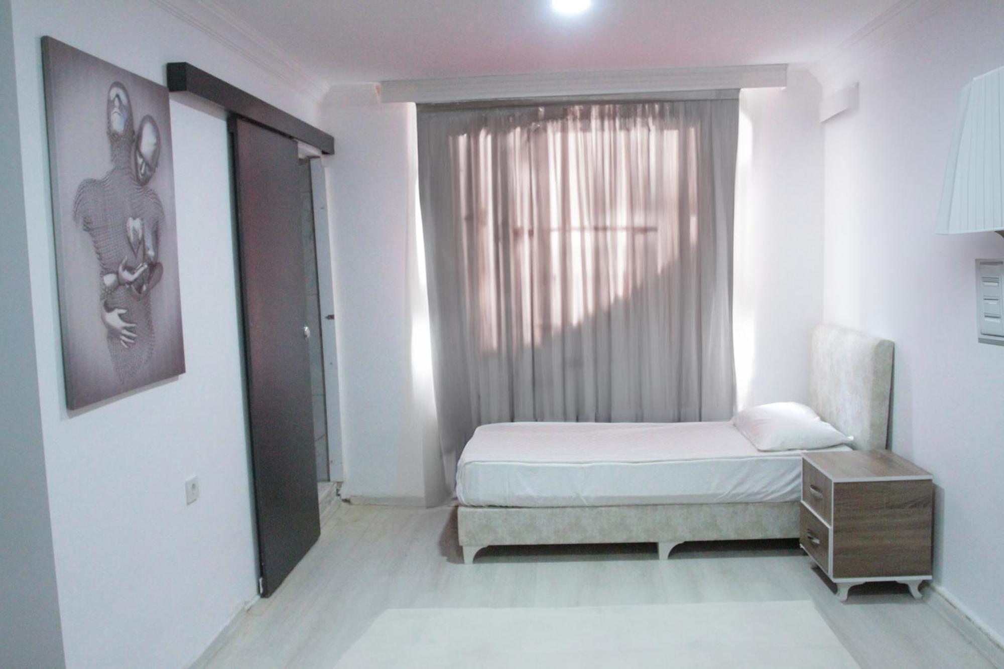 Hillside Apart Hotel Extérieur photo