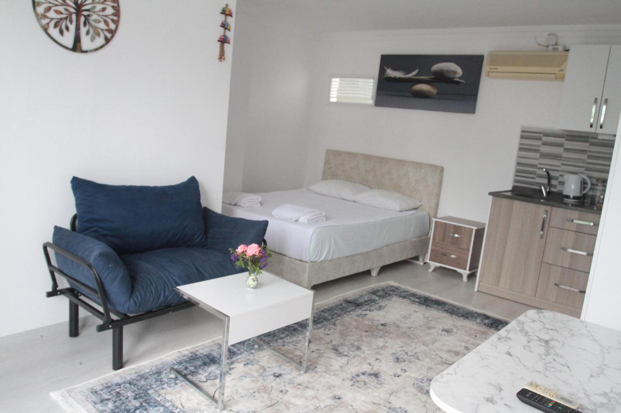 Hillside Apart Hotel Extérieur photo