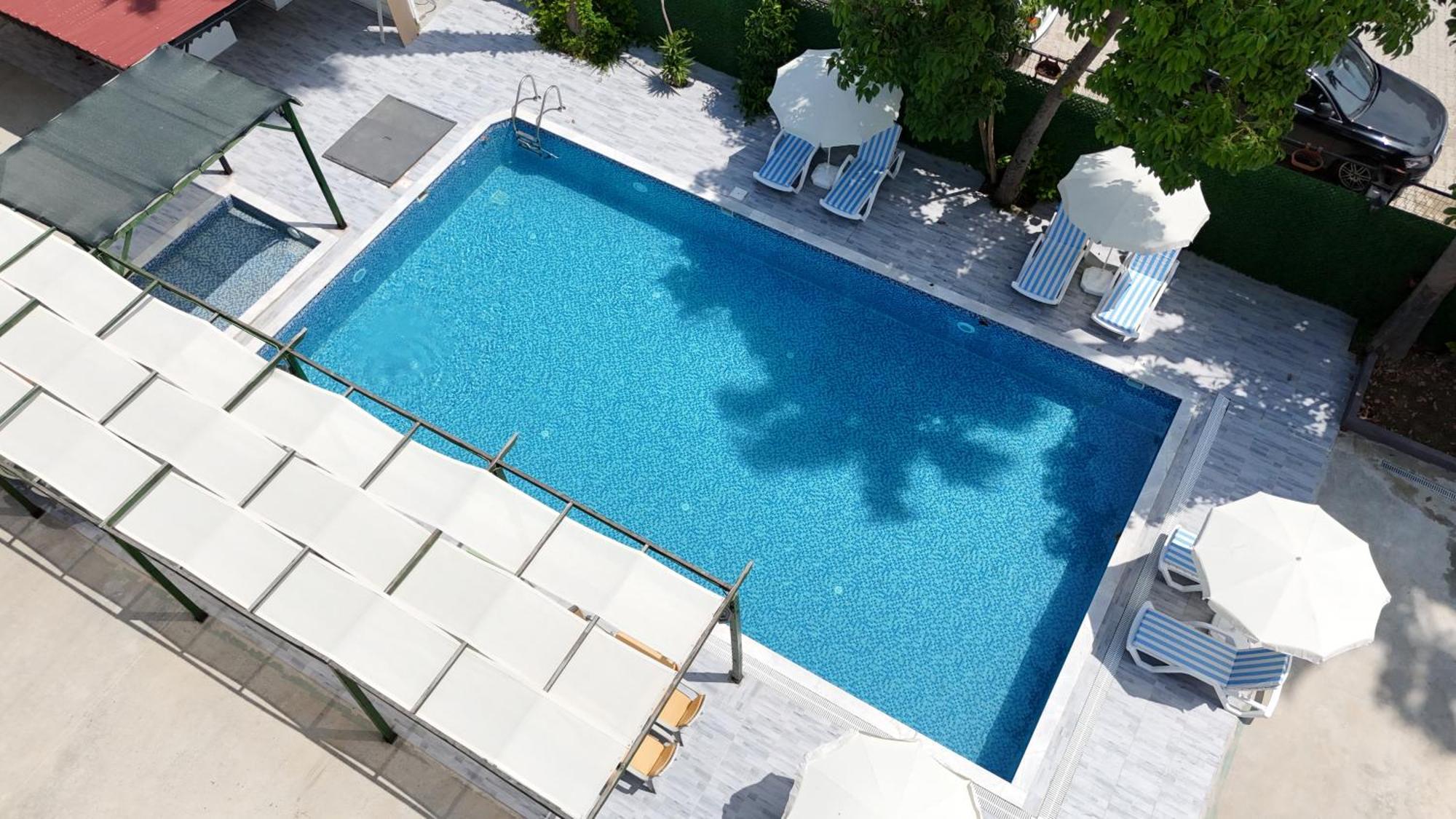 Hillside Apart Hotel Extérieur photo